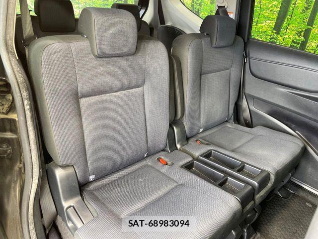 Toyota SIENTA 2017-02 7502857-8
