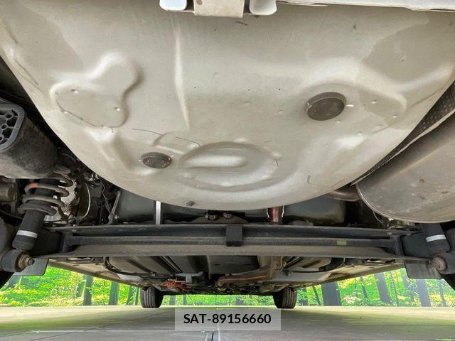 Toyota SIENTA 2019-12 7502841-17