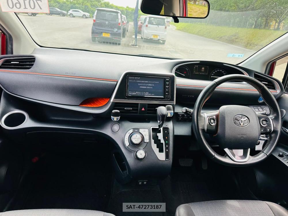 Toyota SIENTA 2020-11 7112100-12