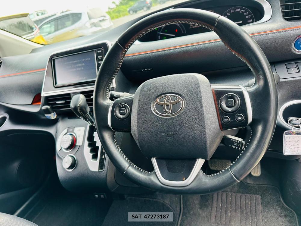 Toyota SIENTA 2020-11 7112100-14