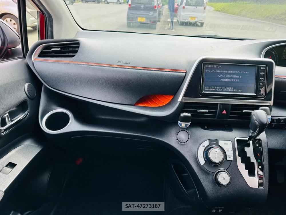 Toyota SIENTA 2020-11 7112100-17