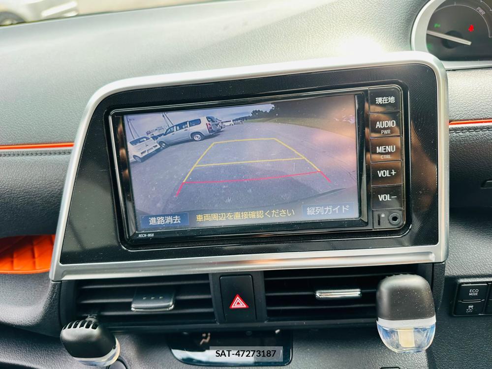 Toyota SIENTA 2020-11 7112100-18