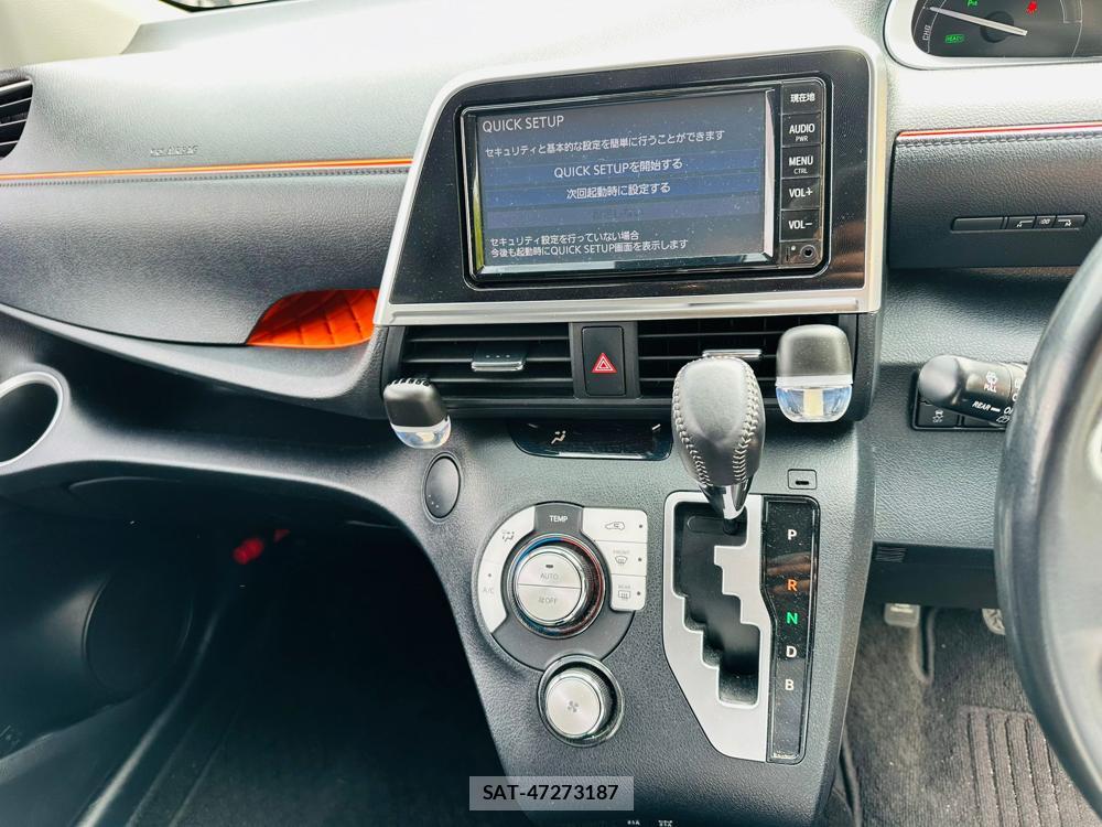 Toyota SIENTA 2020-11 7112100-19