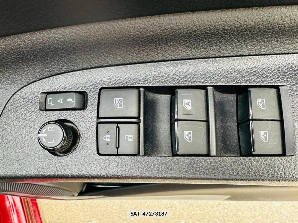 Toyota SIENTA 2020-11 7112100-21