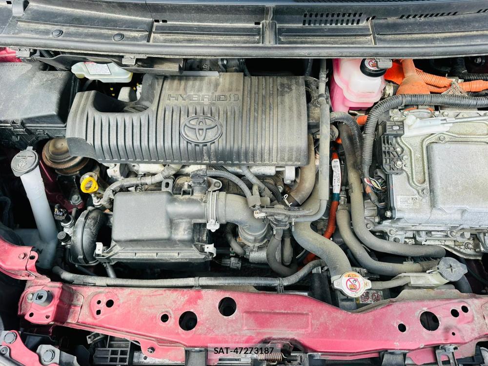 Toyota SIENTA 2020-11 7112100-36