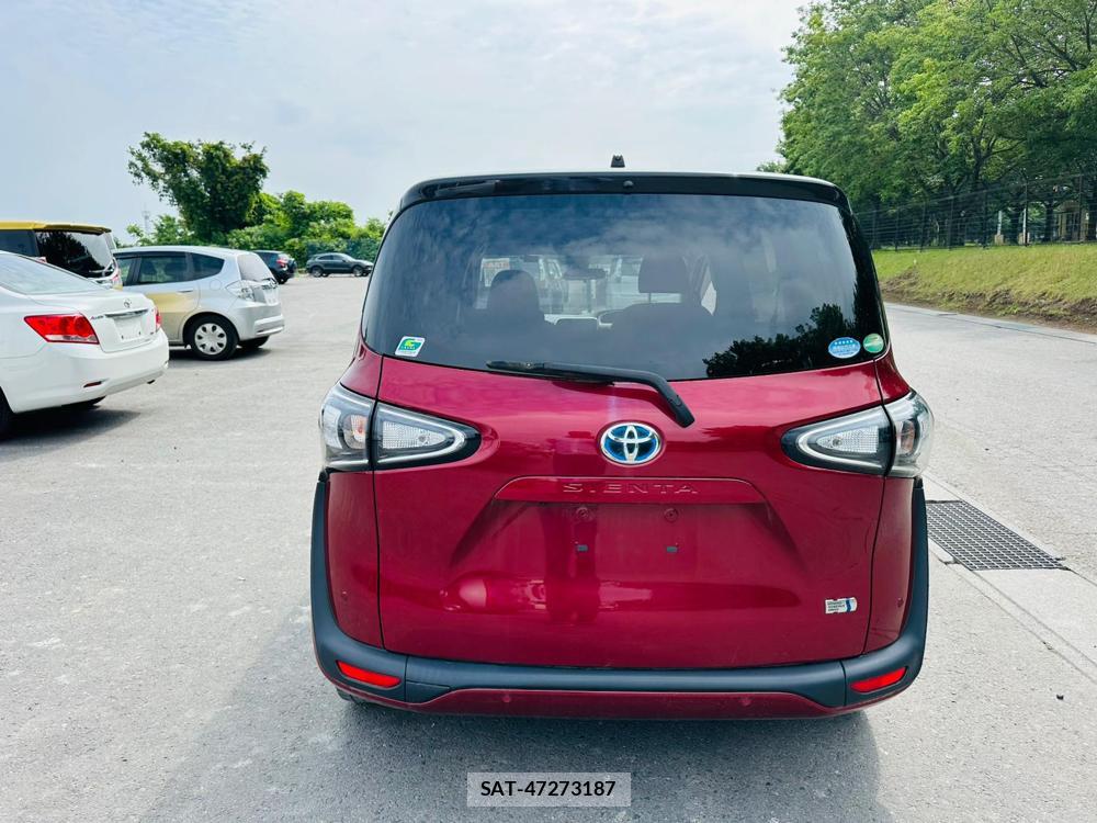 Toyota SIENTA 2020-11 7112100-3