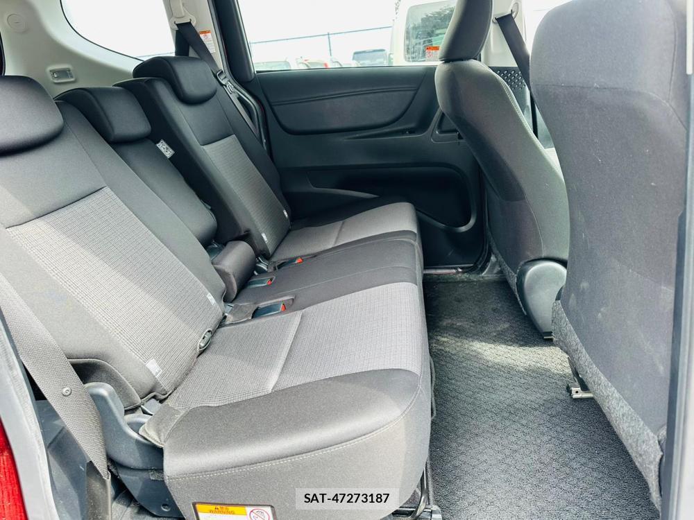 Toyota SIENTA 2020-11 7112100-8