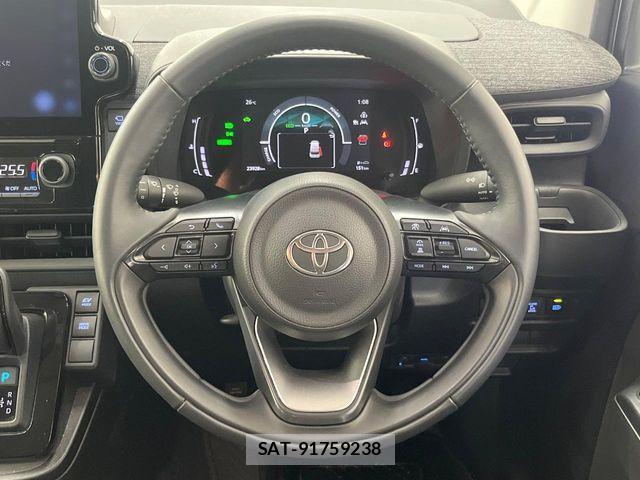 Toyota SIENTA 2023-10 7502834-10