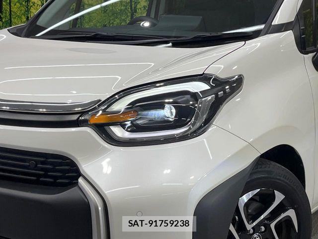 Toyota SIENTA 2023-10 7502834-11