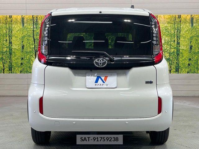 Toyota SIENTA 2023-10 7502834-14