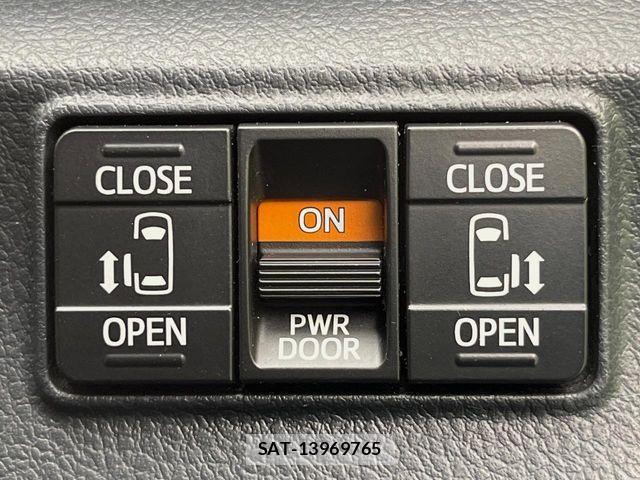 Toyota SIENTA 2017-06 7502856-4