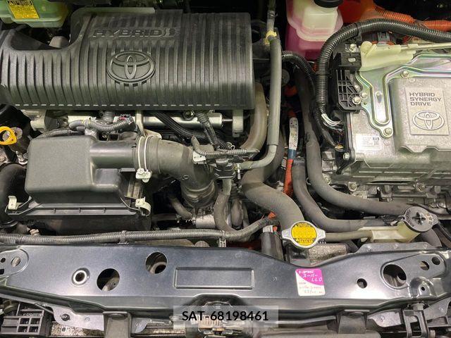 Toyota SIENTA 2015-09 7502850-17