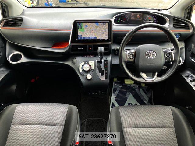 Toyota SIENTA 2018-09 7510051-1