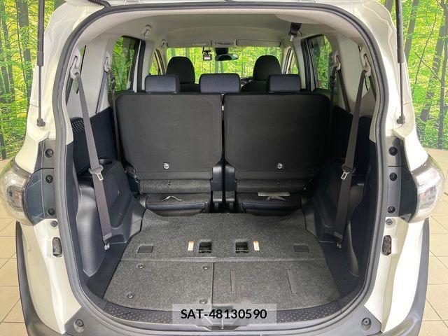 Toyota SIENTA 2016-03 7502851-11