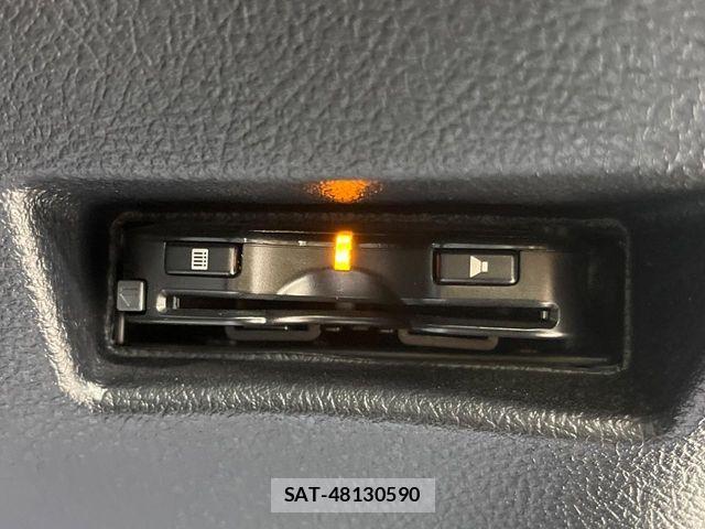 Toyota SIENTA 2016-03 7502851-7