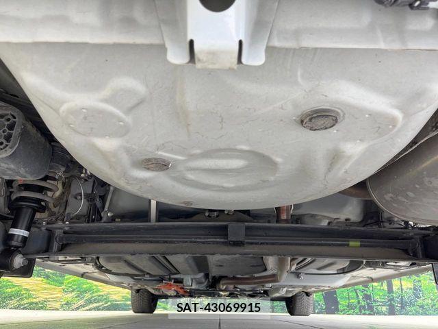 Toyota SIENTA 2021-02 7502846-18
