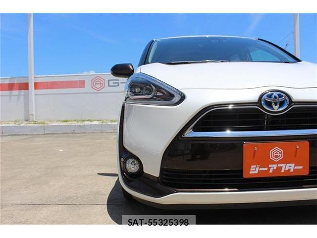 Toyota SIENTA 2017-02 7502858-16