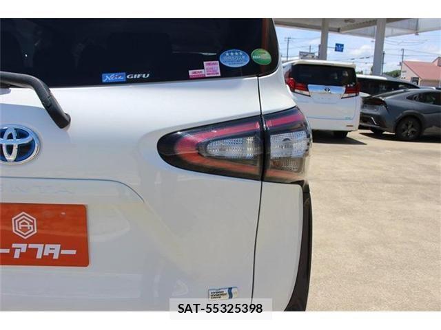 Toyota SIENTA 2017-02 7502858-20