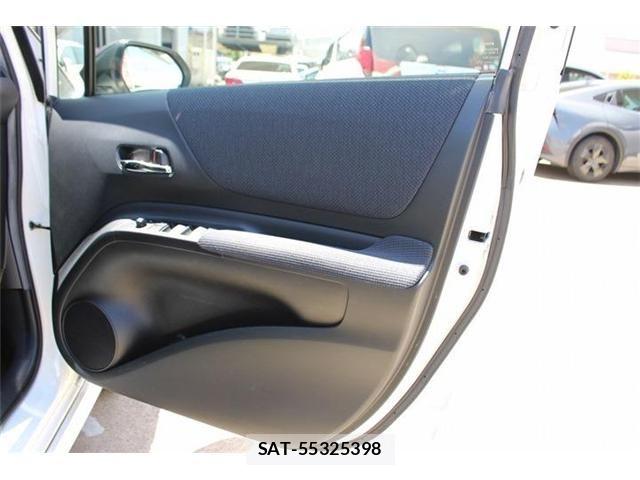 Toyota SIENTA 2017-02 7502858-27