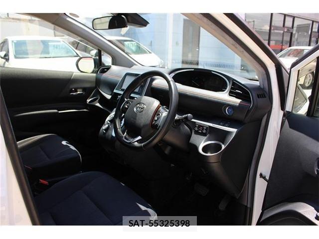 Toyota SIENTA 2017-02 7502858-28