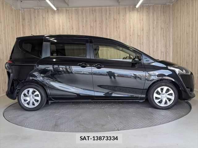 Toyota SIENTA 2018-08 7502854-19