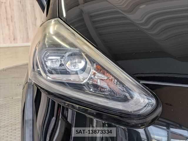 Toyota SIENTA 2018-08 7502854-26