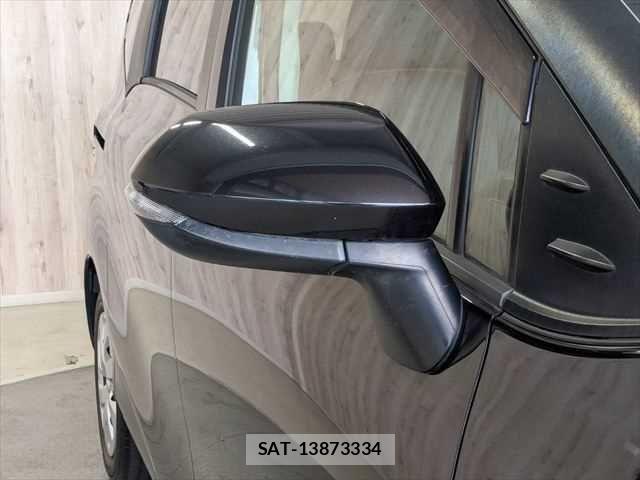 Toyota SIENTA 2018-08 7502854-29