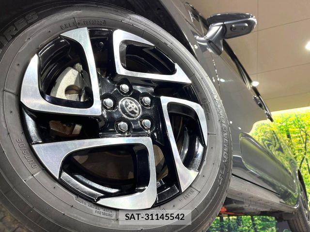 Toyota SIENTA 2022-10 7502836-13