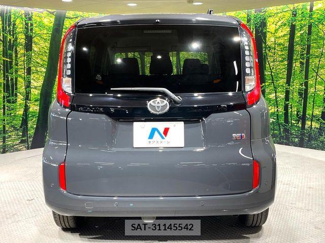 Toyota SIENTA 2022-10 7502836-15