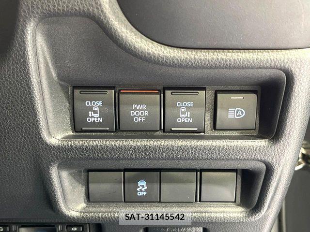 Toyota SIENTA 2022-10 7502836-5