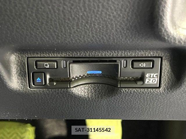 Toyota SIENTA 2022-10 7502836-7