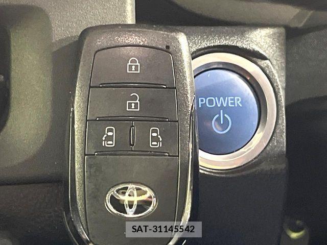 Toyota SIENTA 2022-10 7502836-8