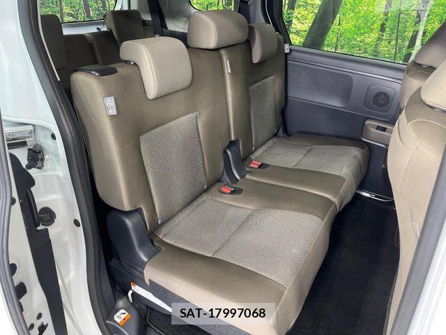 Toyota SIENTA 2025-05 7502831-9