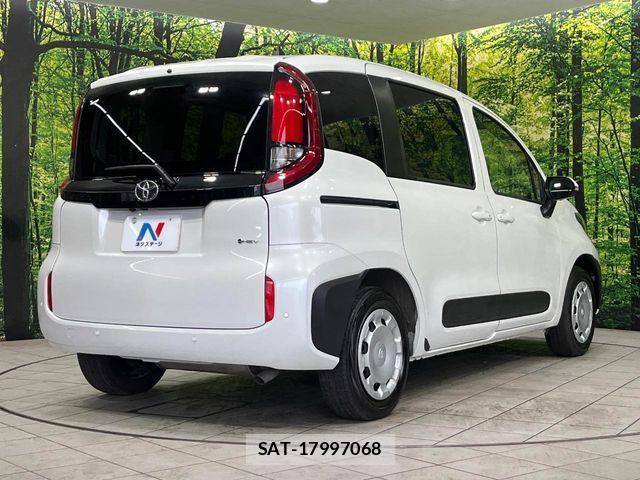 Toyota SIENTA 2025-05 7502831-18