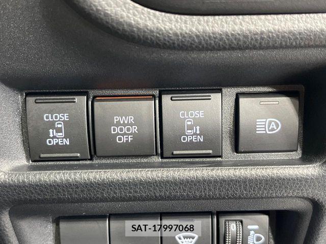 Toyota SIENTA 2025-05 7502831-5