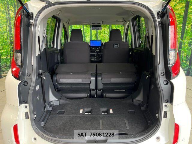 Toyota SIENTA 2023-05 7502838-11