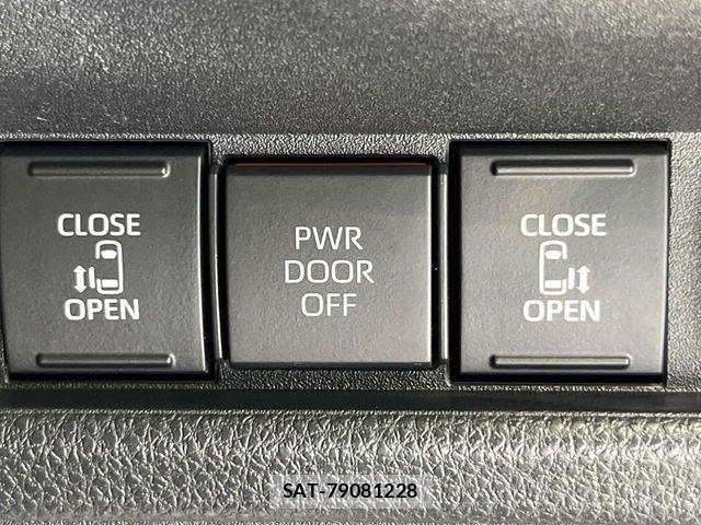 Toyota SIENTA 2023-05 7502838-5