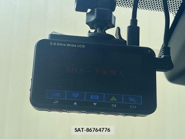 Toyota SIENTA 2022-04 7502842-11