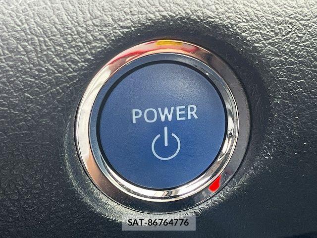 Toyota SIENTA 2022-04 7502842-16
