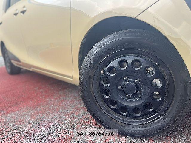 Toyota SIENTA 2022-04 7502842-26