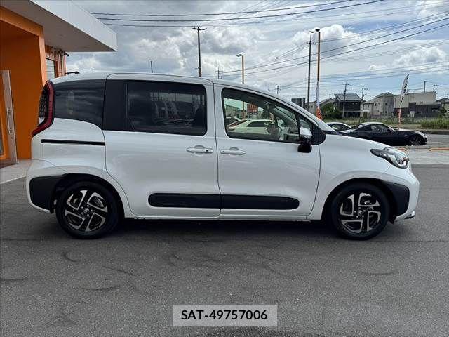 Toyota SIENTA 2024-09 7502830-10