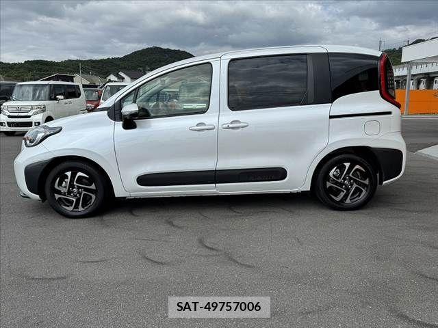 Toyota SIENTA 2024-09 7502830-11