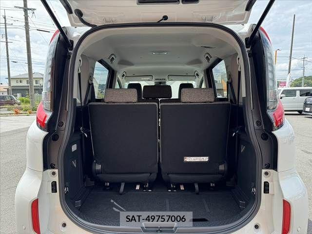 Toyota SIENTA 2024-09 7502830-19