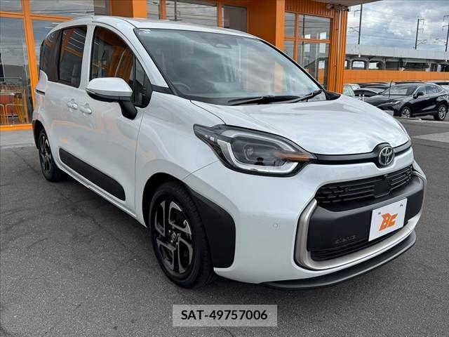Toyota SIENTA 2024-09 7502830-7