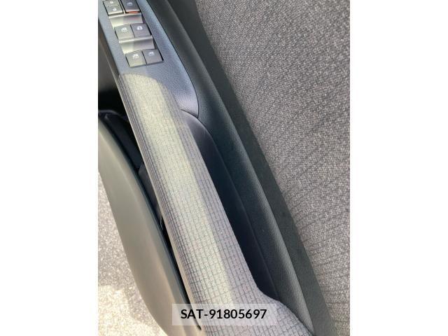 Toyota SIENTA 2018-12 7502853-16