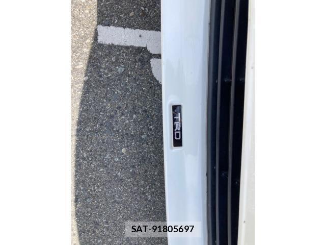 Toyota SIENTA 2018-12 7502853-17