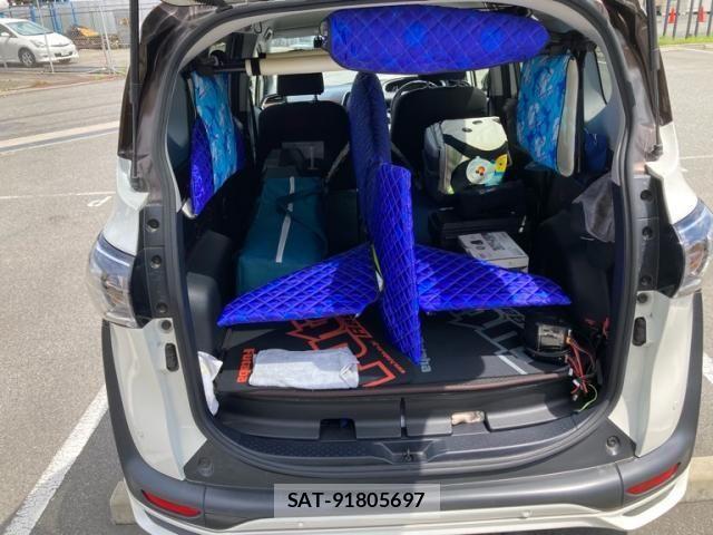 Toyota SIENTA 2018-12 7502853-7