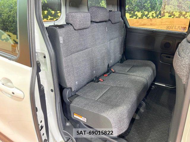 Toyota SIENTA 2023-04 7502832-8