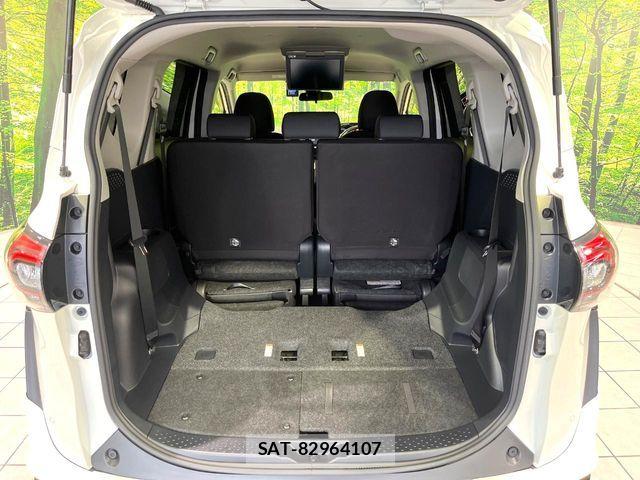 Toyota SIENTA 2021-09 7562850-10
