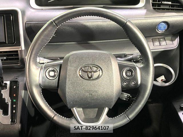 Toyota SIENTA 2021-09 7562850-11